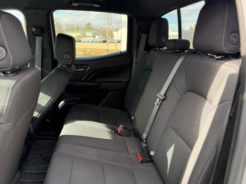 Used 2024 Chevrolet Colorado LT w/ LT Convenience Package image 6