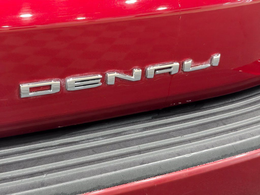 Used 2023 GMC Yukon XL Denali AWD/4WD image 70