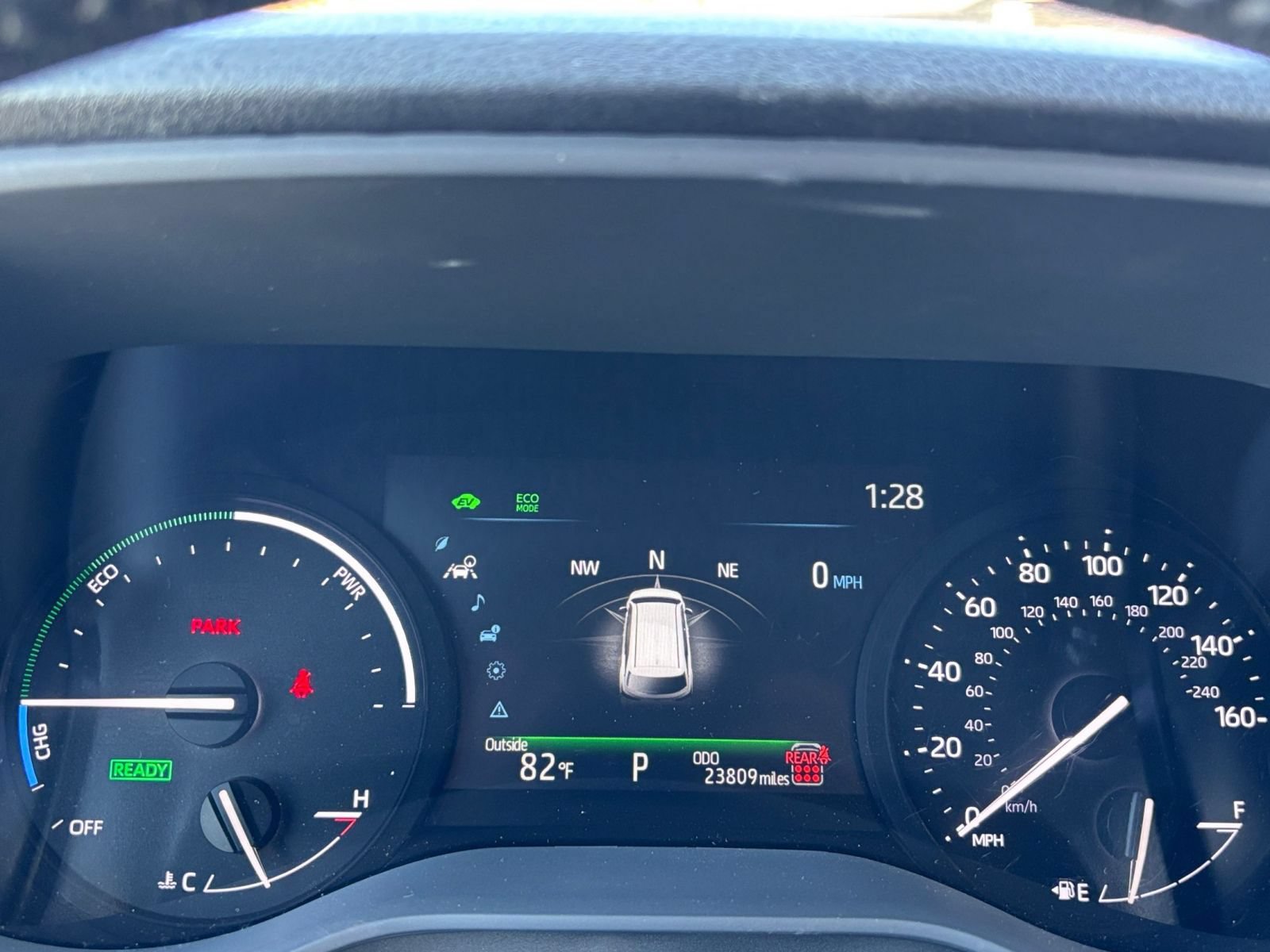 Used 2025 Toyota Sienna XLE FWD image 42