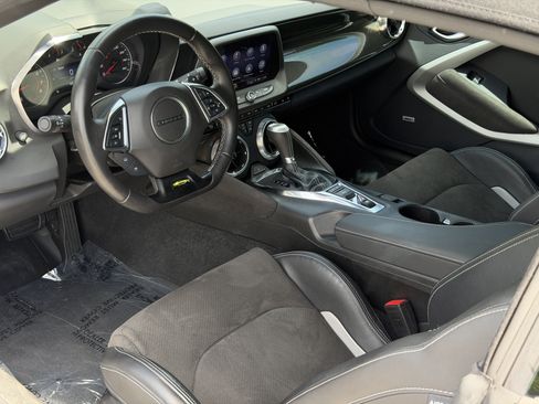 Used 2023 Chevrolet Camaro LT RWD image 34