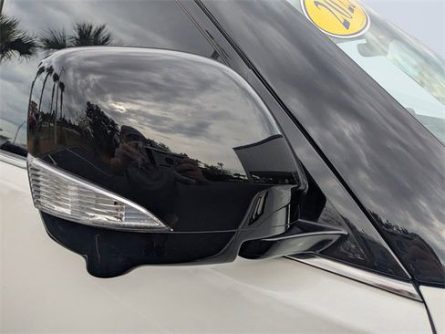 Used 2023 INFINITI QX80 Premium Select w/ Cargo Package image 11