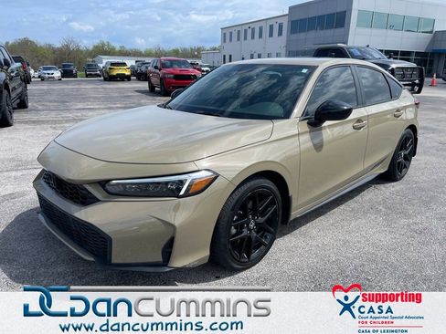 Used 2025 Honda Civic Sport image 1