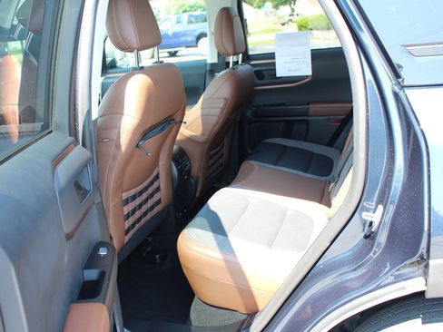 Used 2022 Ford Bronco Sport Outer Banks w/ Tech Package AWD/4WD image 9