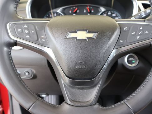 Used 2020 Chevrolet Equinox LT FWD image 21
