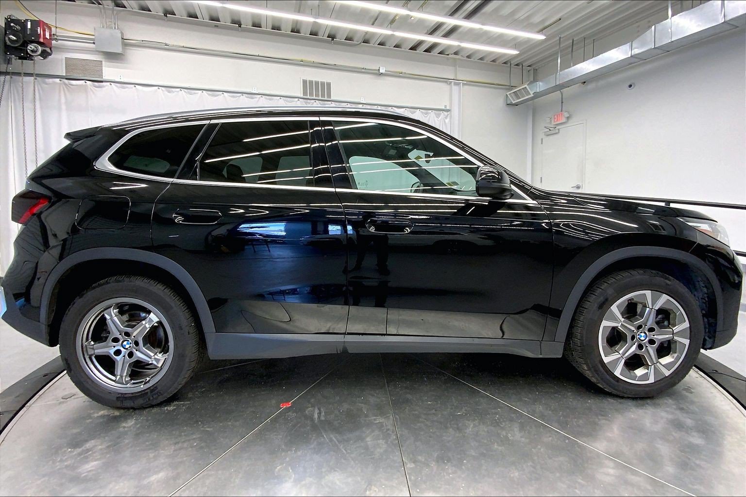 Used 2023 BMW X1 xDrive28i w/ Convenience Package AWD/4WD image 8