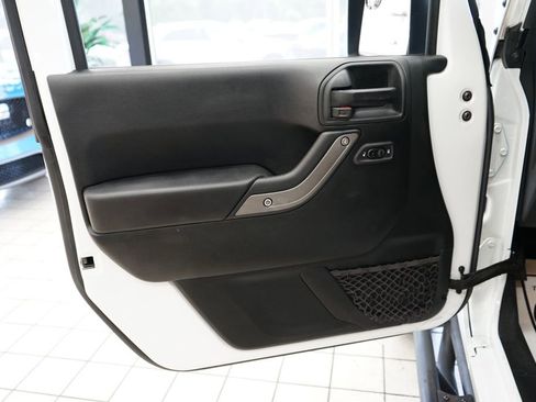 Used 2017 Jeep Wrangler Sport AWD/4WD image 21