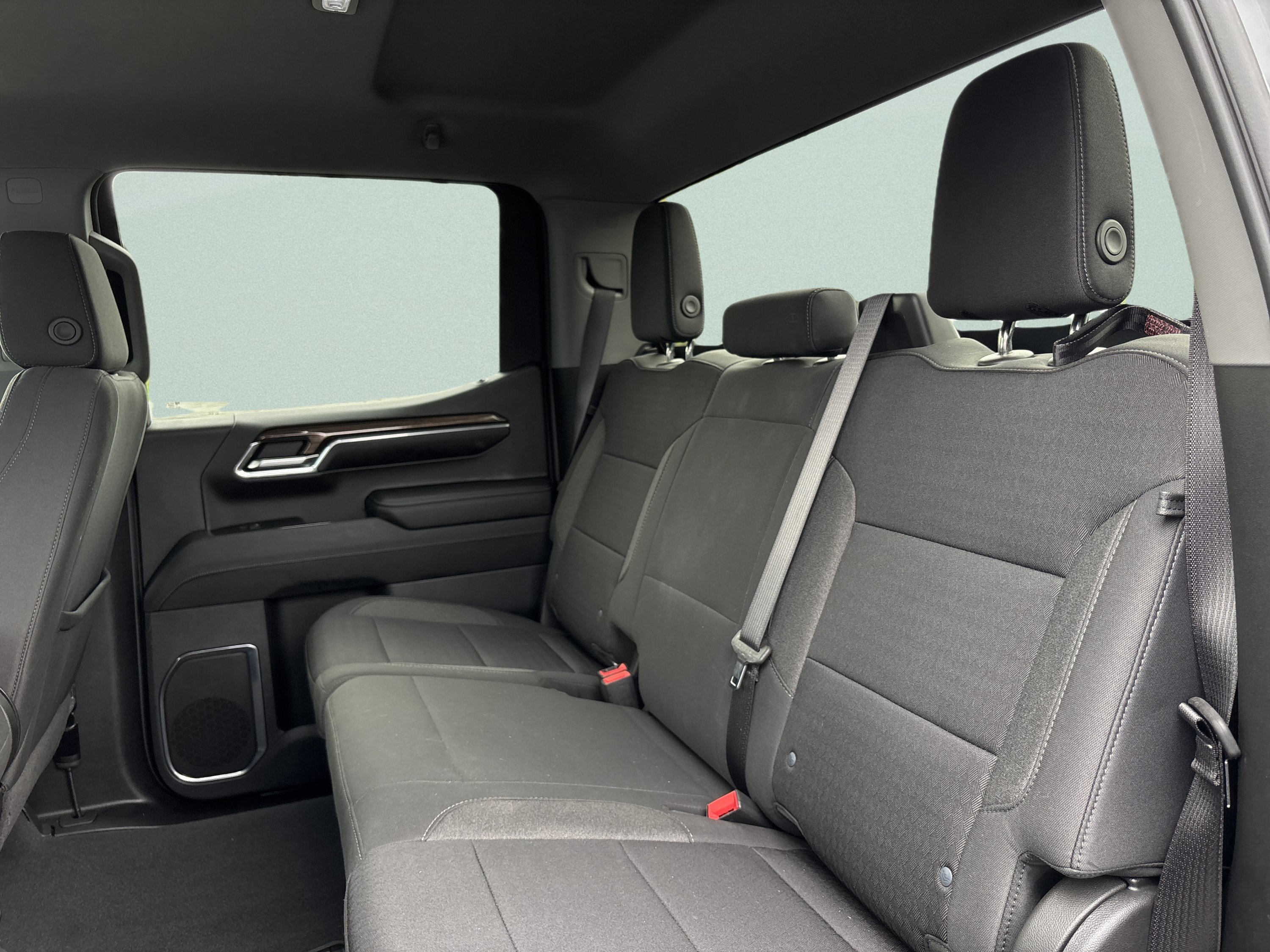 Used 2024 Chevrolet Silverado 1500 LT AWD/4WD image 17
