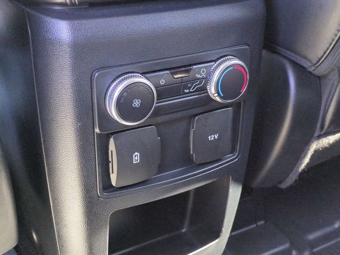Used 2021 Ford Explorer XLT w/ Equipment Group 202A RWD image 26