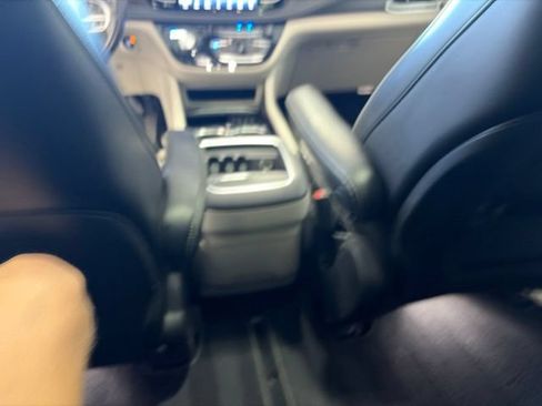 Used 2022 Chrysler Pacifica Limited FWD image 38