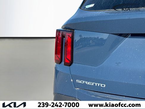 New 2026 Kia Sorento EX AWD/4WD image 9
