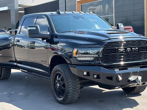 Used 2023 RAM 3500 Limited AWD/4WD image 3