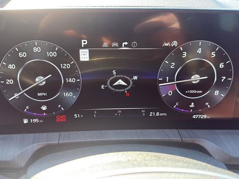 Used 2024 Kia Telluride SX Prestige image 3