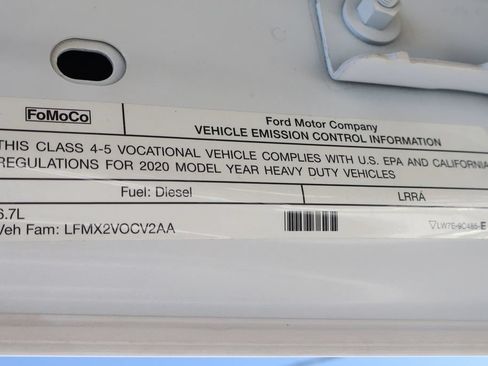 Used 2020 Ford F550 2WD Regular Cab Super Duty image 17