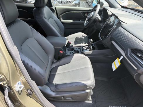 Used 2025 Subaru Forester Limited w/ Popular Package AWD/4WD image 13