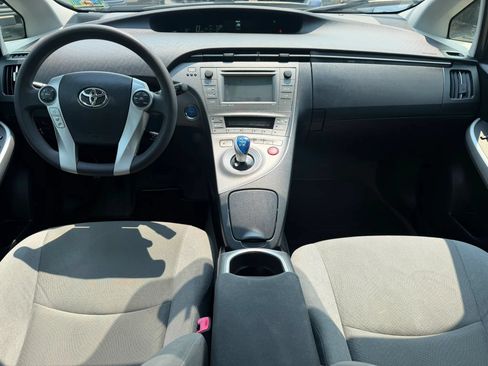 Used 2012 Toyota Prius Three w/ Solar Roof Pkg FWD image 11