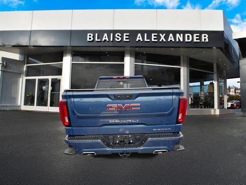 Used 2024 GMC Sierra 1500 Denali AWD/4WD image 4