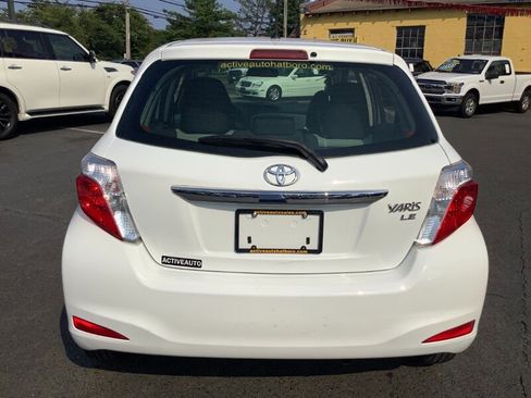 Used 2013 Toyota Yaris LE FWD image 7
