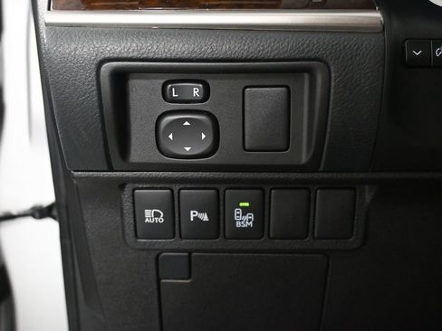 Used 2017 Lexus ES 350 image 9