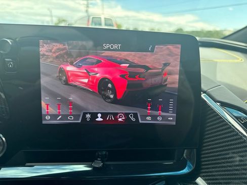 Used 2025 Chevrolet Corvette Z06 w/ Stealth Interior Trim Package RWD image 22