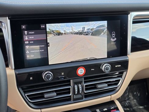 Used 2025 Porsche Macan S image 19