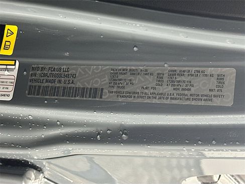 New 2025 Jeep Gladiator Mojave image 19