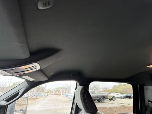 Used 2025 RAM 3500 Big Horn AWD/4WD image 29