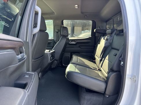 Used 2022 GMC Sierra 1500 SLT w/ SLT Premium Plus Package image 30