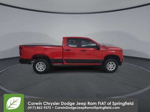 Used 2020 Chevrolet Silverado 1500 Custom Trail Boss w/ Custom Convenience Package AWD/4WD image 17