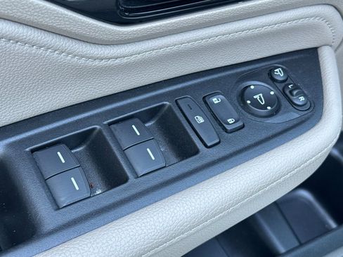 Used 2022 Honda Odyssey Elite image 12