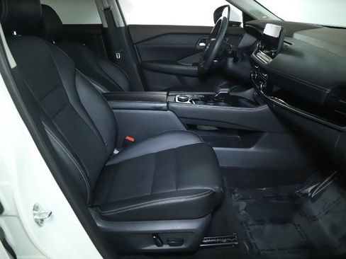 Certified 2023 Nissan Rogue SL AWD/4WD image 35