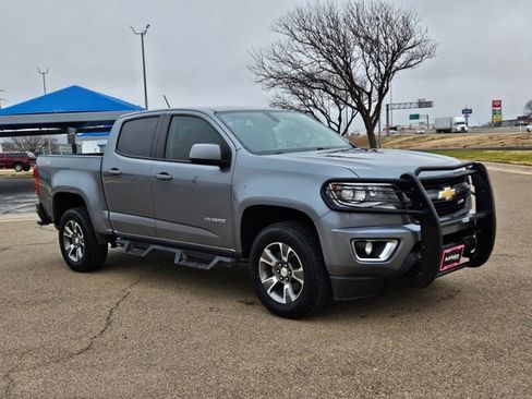 Used 2018 Chevrolet Colorado Z71 image 3