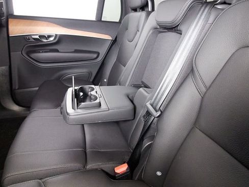 Certified 2025 Volvo XC90 B6 Plus w/ Protection Package Premier AWD/4WD image 20