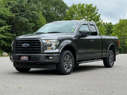 Used 2017 Ford F150 XLT w/ Equipment Group 302A Luxury AWD/4WD image 17