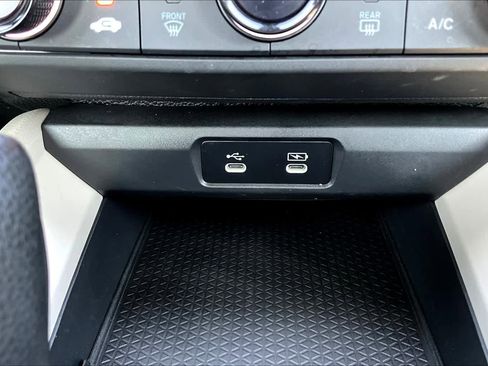 Used 2023 Honda Accord LX image 34