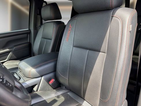 Used 2021 Nissan Titan PRO-4X w/ Pro-4x Convenience Package AWD/4WD image 12