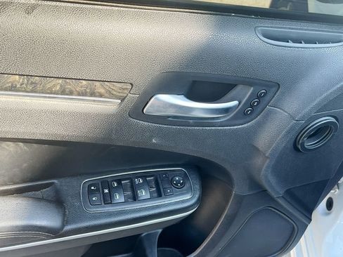 Used 2023 Chrysler 300 Touring L w/ Popular Equipment Group image 18