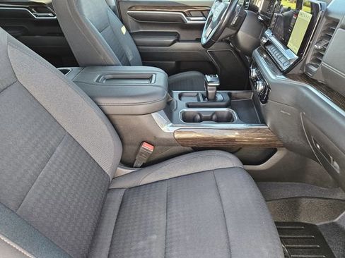 Used 2022 GMC Sierra 1500 Elevation w/ X31 Off-Road Package AWD/4WD image 15