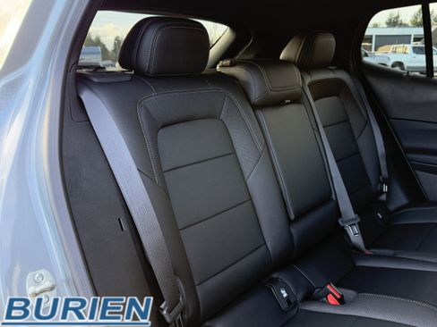 New 2026 Chevrolet Equinox EV LT image 27