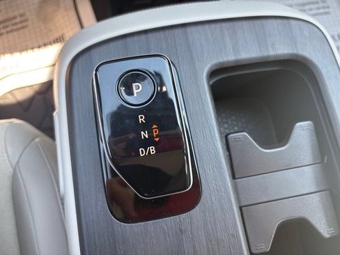 Certified 2023 Nissan Ariya AWD image 27