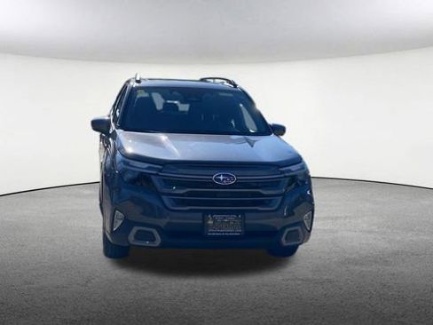 Certified 2025 Subaru Forester Limited AWD/4WD image 3