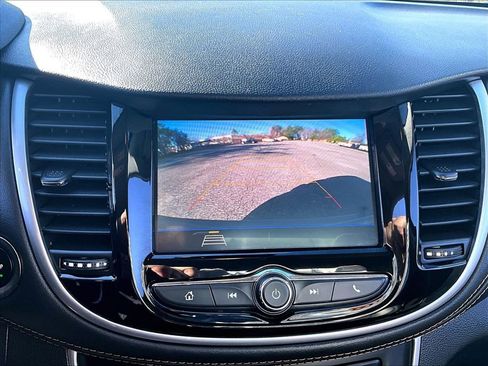 Certified 2022 Chevrolet Trax LT w/ LT Convenience Package image 16