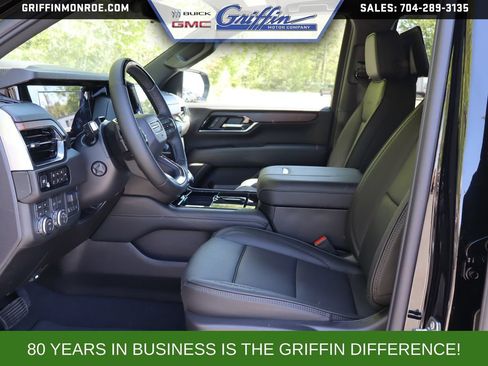 New 2026 GMC Yukon Denali w/ Denali Reserve Package AWD/4WD image 9