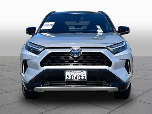 Used 2022 Toyota RAV4 XSE AWD/4WD image 3