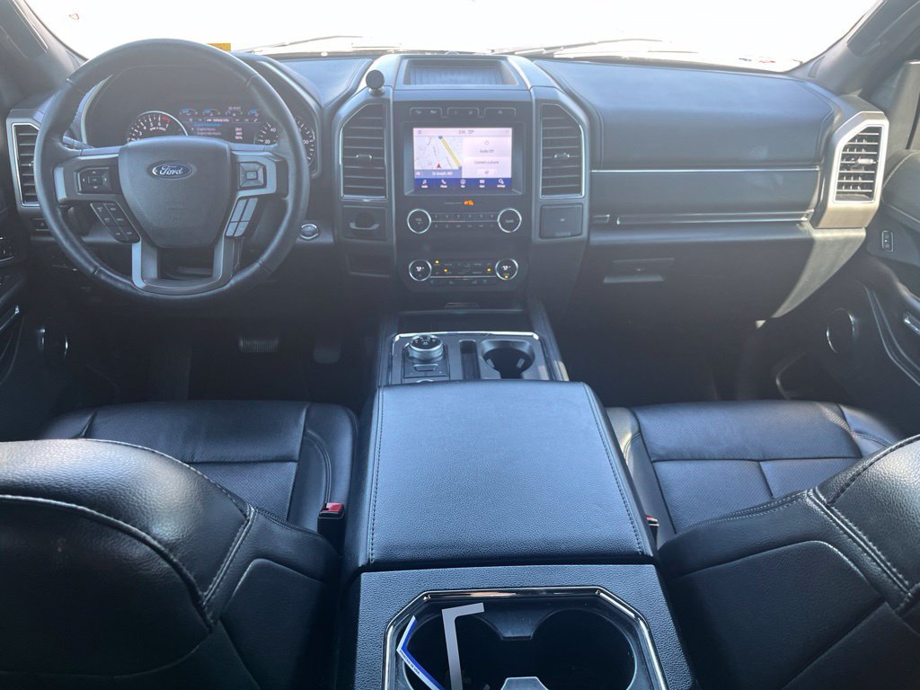 Used 2020 Ford Expedition XLT w/ Equipment Group 202A AWD/4WD image 26
