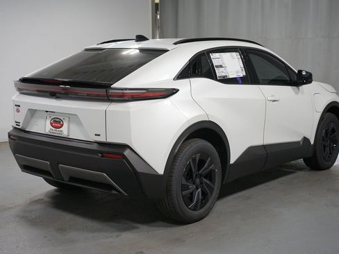 New 2026 Toyota C-HR AWD/4WD image 9