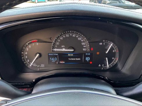 Used 2018 Cadillac XT5 Luxury w/ Driver Awareness Package image 41