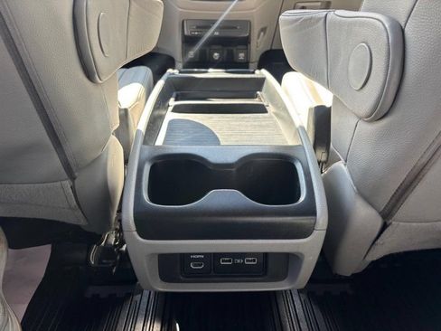 Used 2022 Honda Odyssey Touring image 31