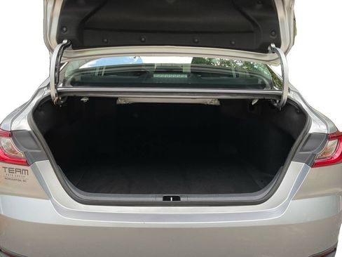 Used 2025 Toyota Camry LE FWD image 13