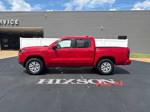 Used 2023 Nissan Frontier SV AWD/4WD image 2