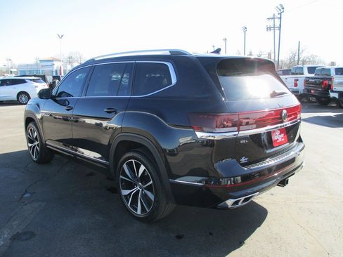 Used 2024 Volkswagen Atlas SEL Premium R-Line image 7